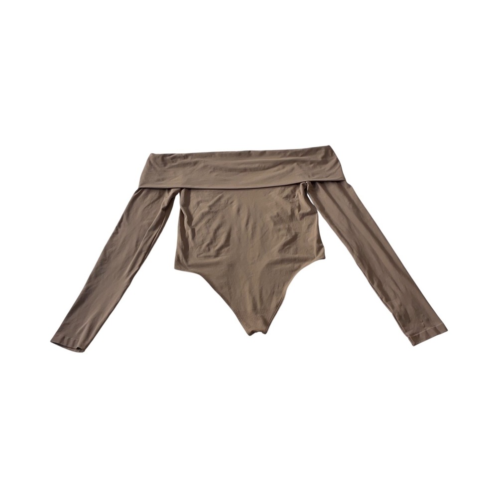 Sofia Vergara Jeans Bodysuit Off Shoulder Long Sleeve‎ Tan L (12-14)